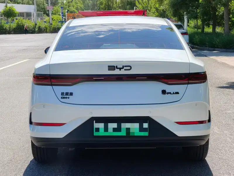 Qin PLUS DM 2025 Intelligent Driving Edition DM-i 55KM Leading Model — миниатюра 5