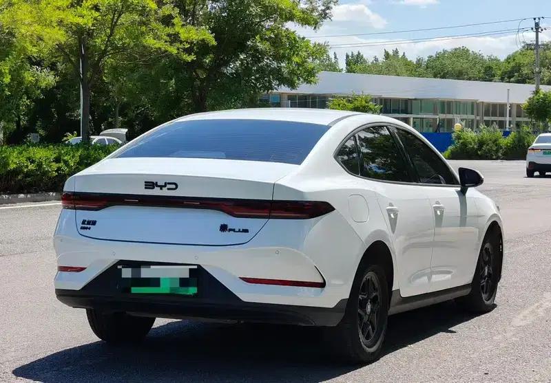 Qin PLUS DM 2025 Intelligent Driving Edition DM-i 55KM Leading Model — миниатюра 6