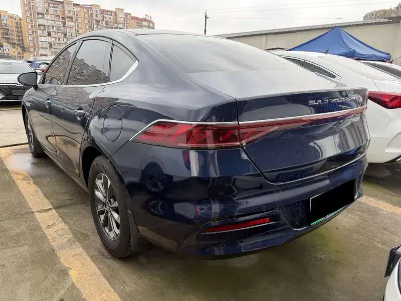 Qin PLUS DM 2023 DM-i Champion Edition 55KM Leading Model — миниатюра 4