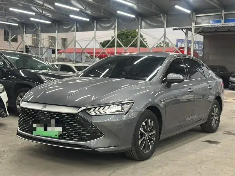 Qin PLUS DM 2023 DM-i Champion Edition 55KM Leading Model — миниатюра 1