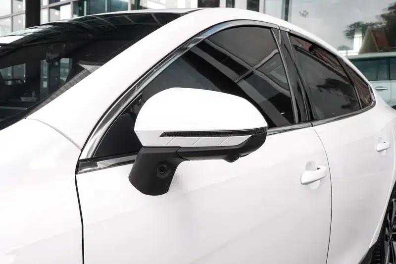 Qin PLUS DM 2025 Intelligent Driving Edition DM-i 120KM Superior Model — миниатюра 13