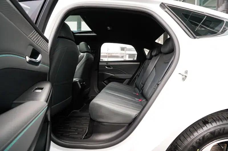 Qin PLUS DM 2025 Intelligent Driving Edition DM-i 120KM Superior Model — миниатюра 21