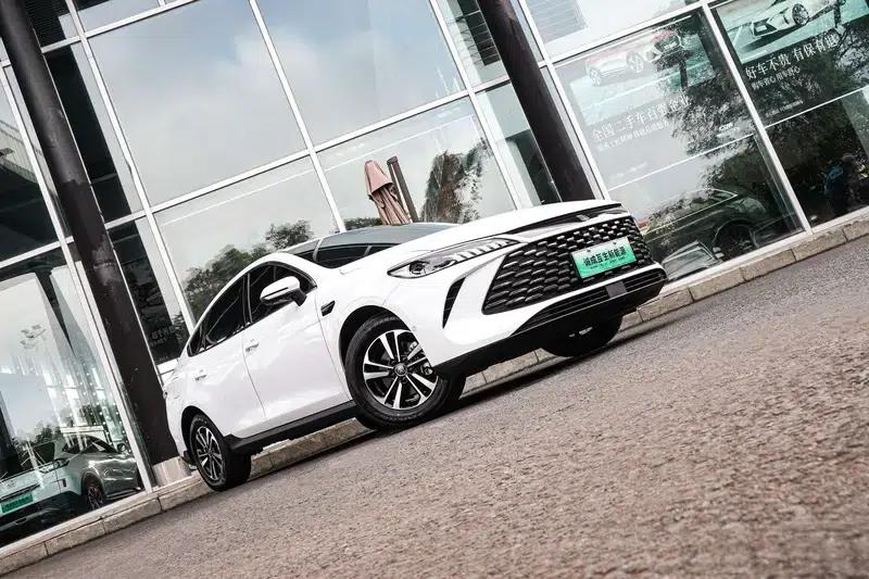 Qin PLUS DM 2025 Intelligent Driving Edition DM-i 120KM Superior Model — миниатюра 9