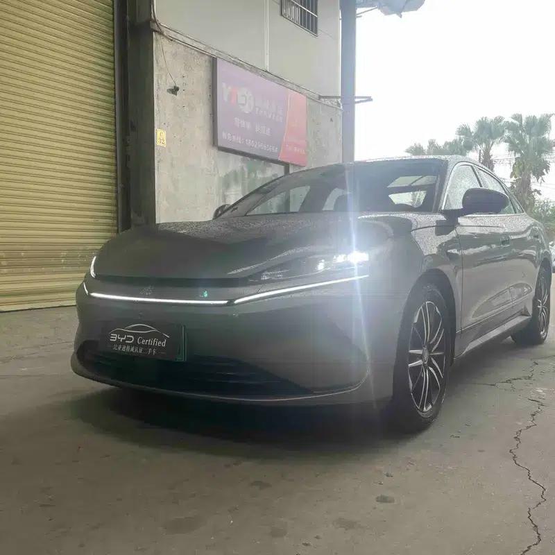 Qin L EV 2025 Model 545KM Cloud Carriage — миниатюра 1