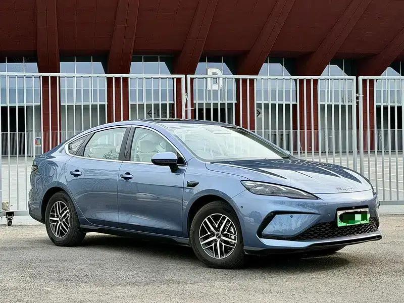 Seal 05DM 2025 Intelligent Driving Edition DM-i 120KM Flagship Model — миниатюра 3
