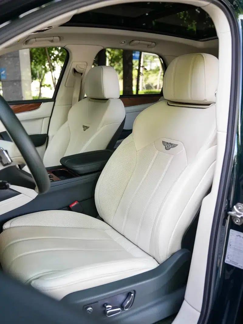 Bentayga 2021 4.0T V8 — миниатюра 19