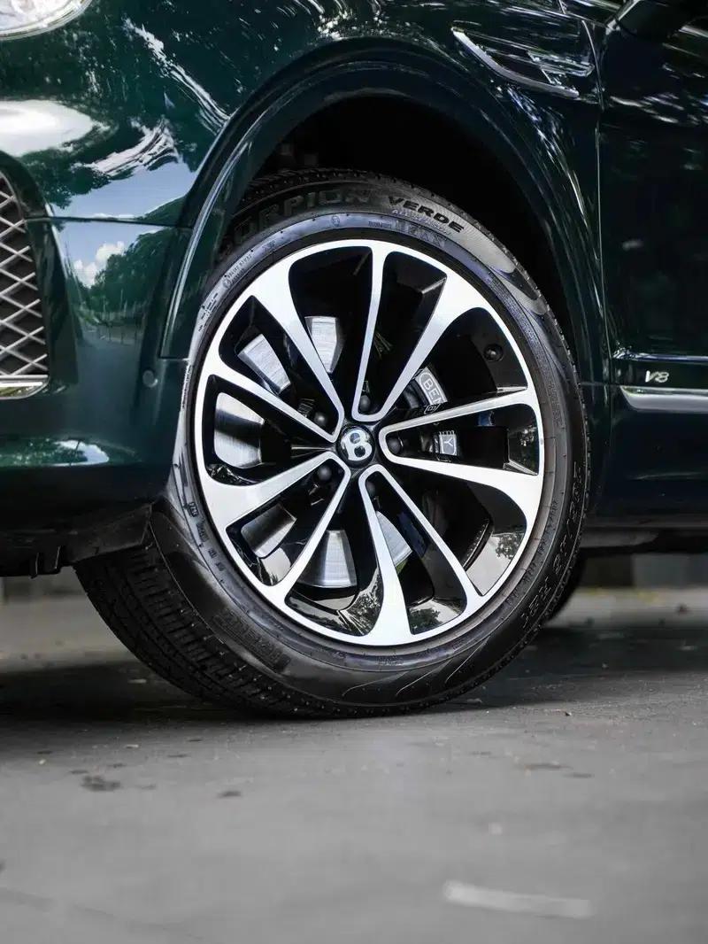 Bentayga 2021 4.0T V8 — миниатюра 7