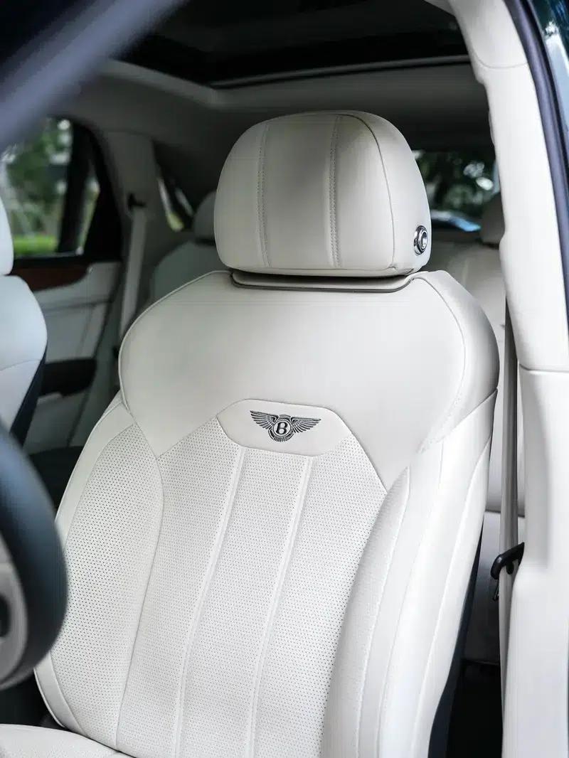 Bentayga 2021 4.0T V8 — миниатюра 10