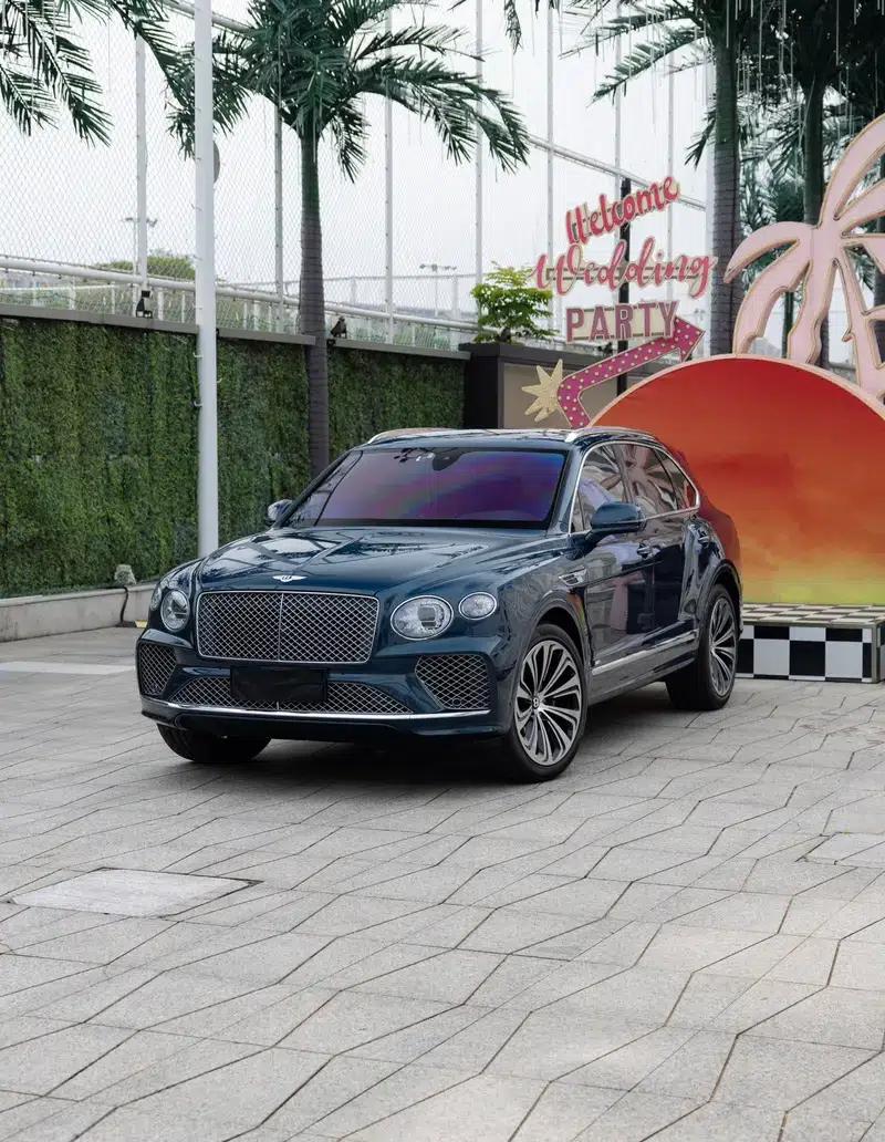 Bentayga 2022 4.0T V8 — миниатюра 1