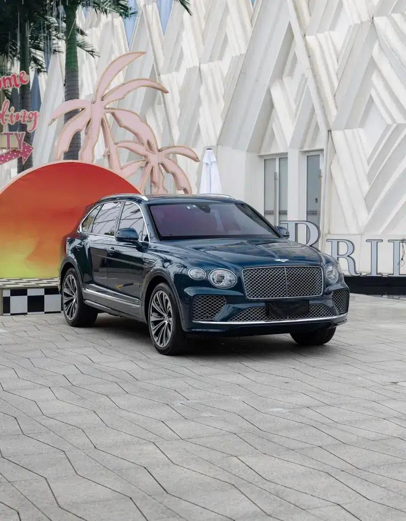 Bentayga 2022 4.0T V8 — миниатюра 3
