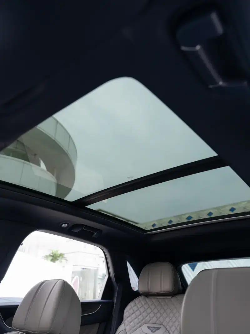 Bentayga 2022 4.0T V8 — миниатюра 21