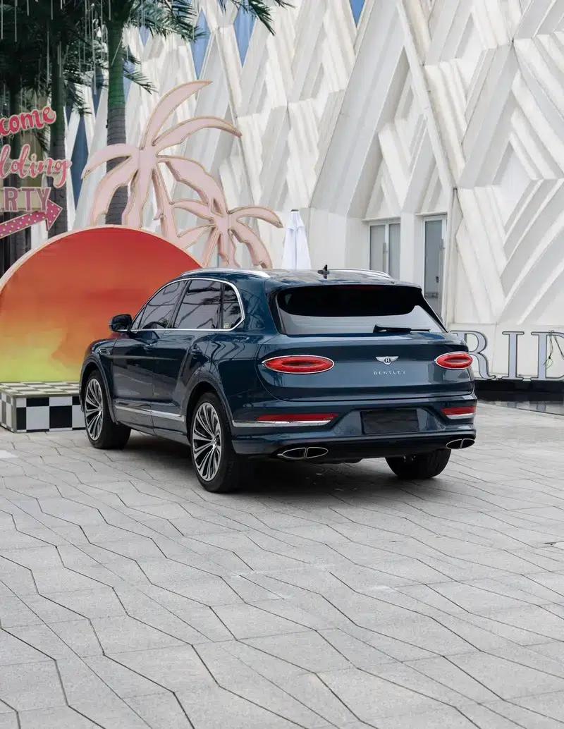 Bentayga 2022 4.0T V8 — миниатюра 5