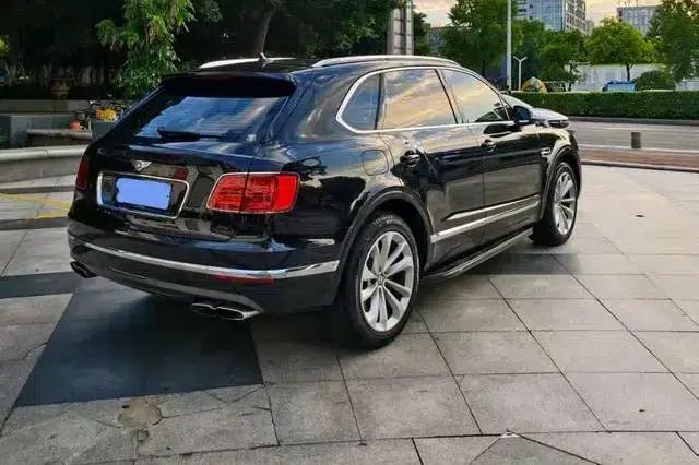 Bentayga 2018 4.0T V8 — миниатюра 4