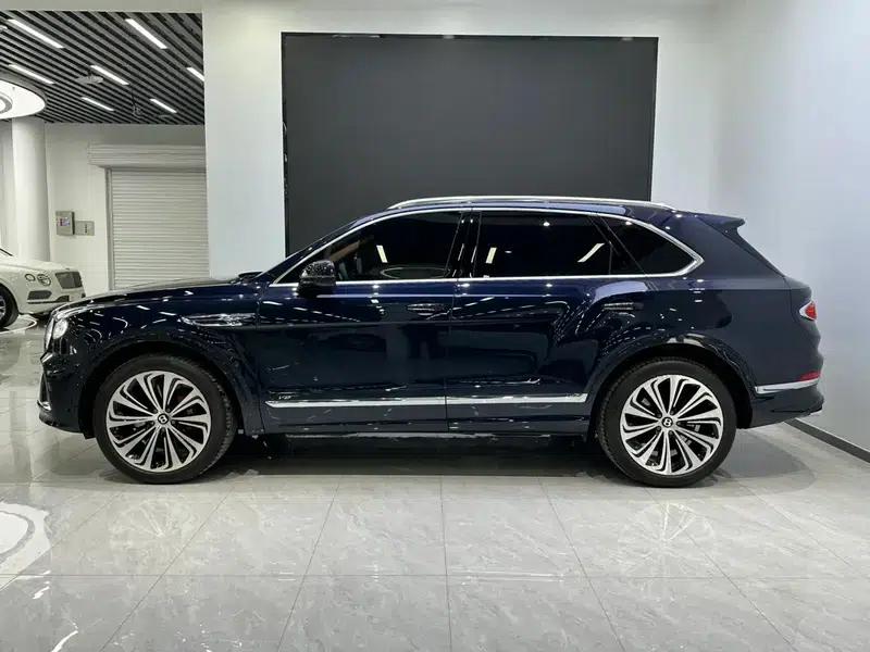 Bentayga 2022 4.0T V8 — миниатюра 4