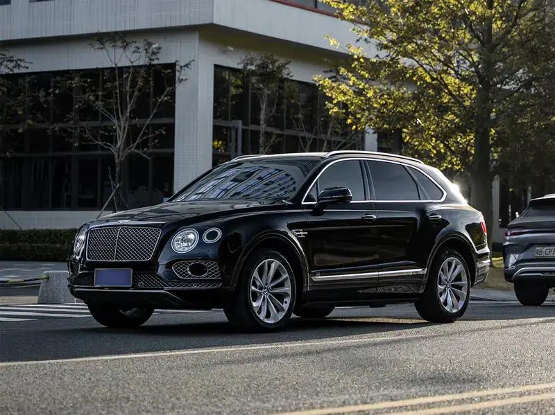 Bentayga 2016 6.0T First Edition Limited Edition — миниатюра 1
