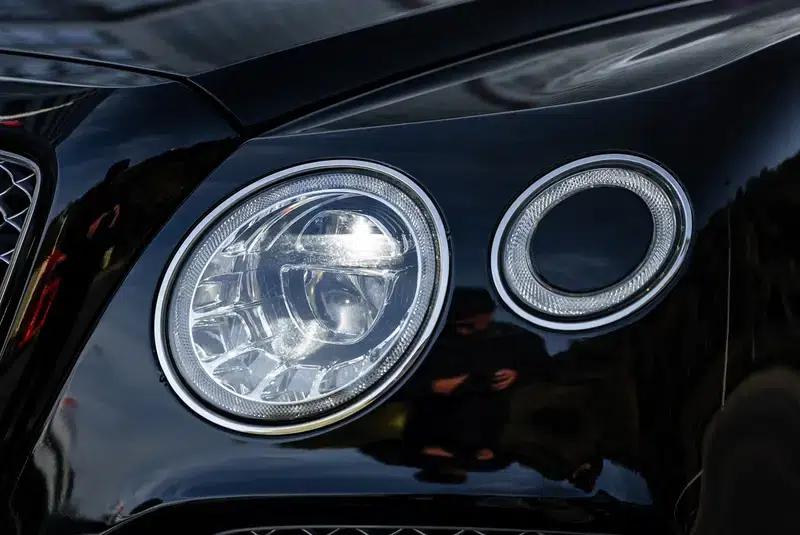 Bentayga 2016 6.0T First Edition Limited Edition — миниатюра 6