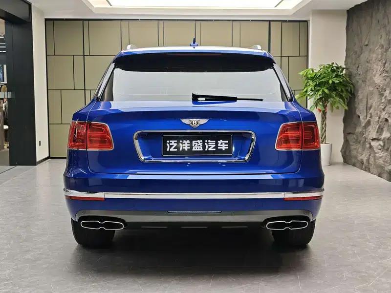 Bentayga 2020 4.0T Automatic AWD 4-seater Parallel Import — миниатюра 4