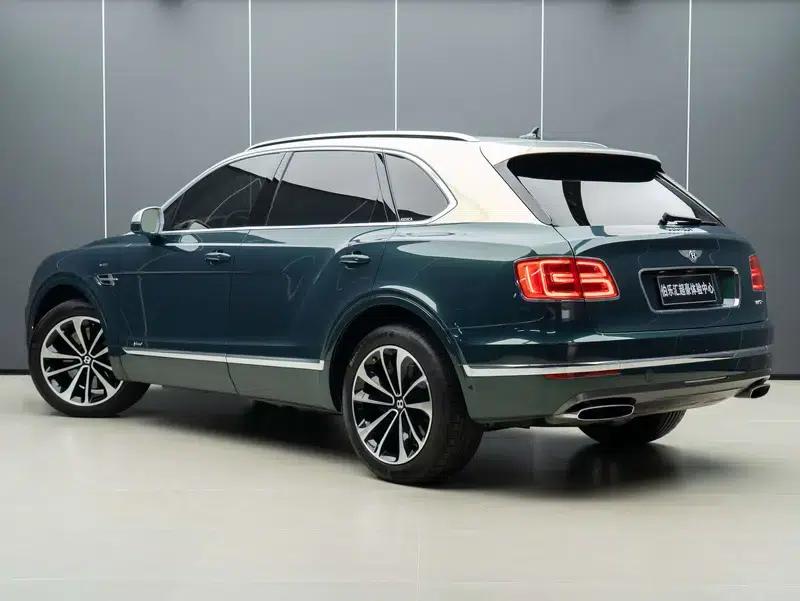 Bentayga 2016 6.0T Automatic AWD 4-seater Parallel Import — миниатюра 3