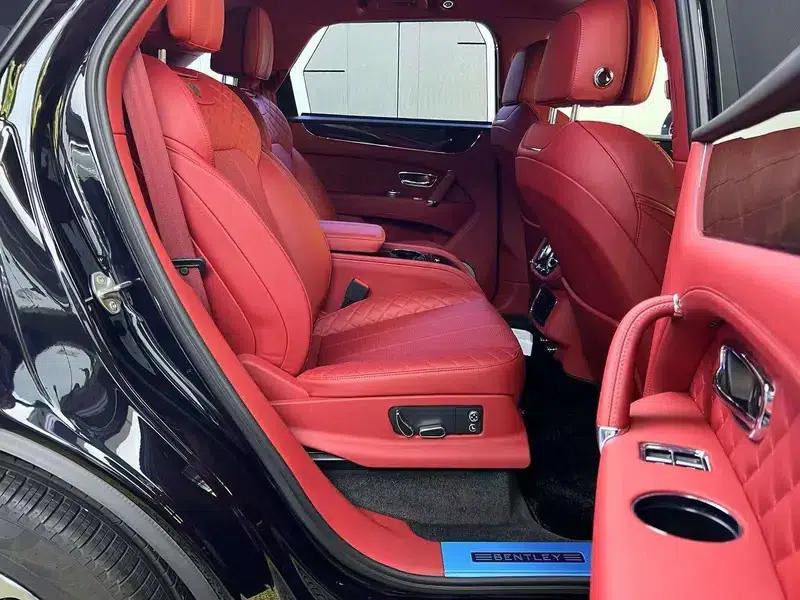 Bentayga 2017 6.0T Standard Edition — миниатюра 6