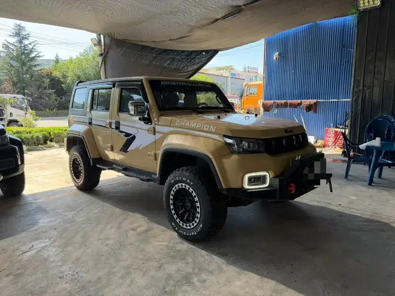 Beijing BJ40 2019 2.3T Automatic 4WD Rally Champion Edition (National VI Emission Standard) — миниатюра 3