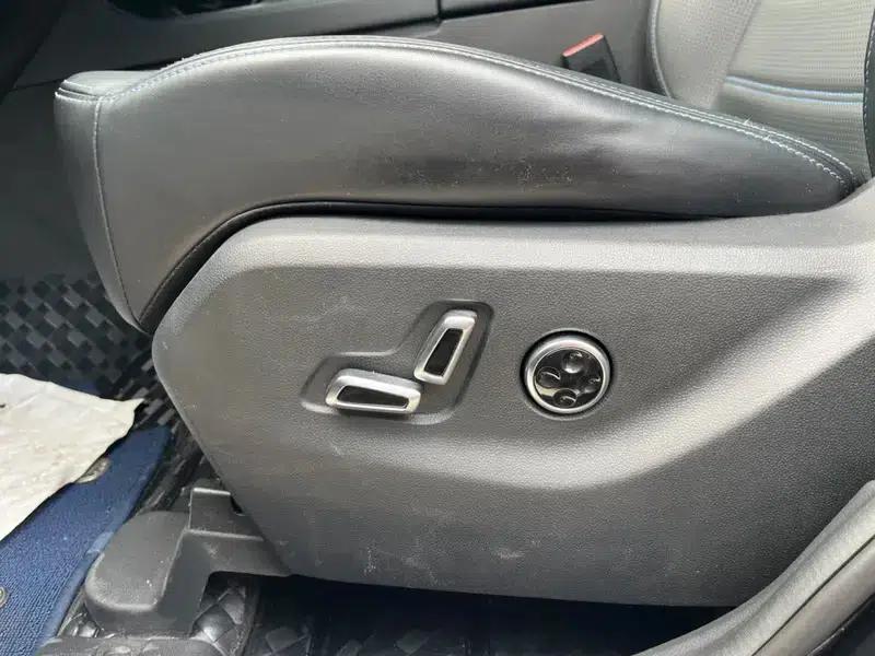 Beijing BJ40 2021 2.0D Automatic 4WD Blade Hero Edition Pioneer Model — миниатюра 14