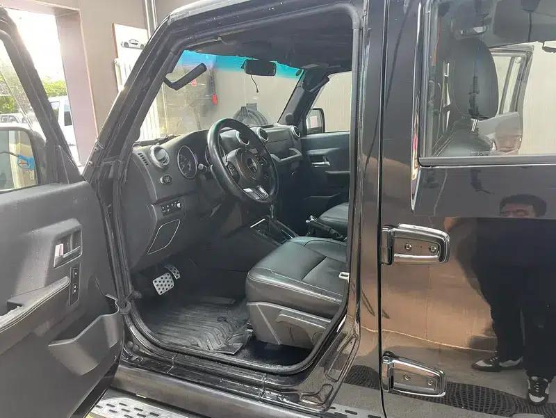 Beijing BJ40 2016 40L 2.3T Automatic 4WD Premium Edition — миниатюра 8