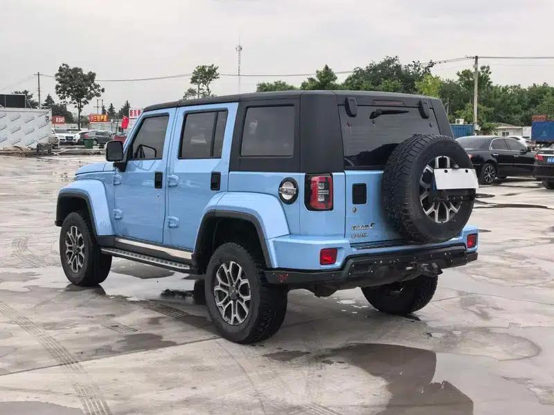 Beijing BJ40 2023 2.0T Automatic 4WD City Hunter Edition (Hero Model) — миниатюра 4