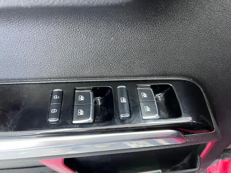 Beijing BJ40 2019 PLUS 2.3T Automatic 4WD Premium Edition (National VI Emission Standard) — миниатюра 15