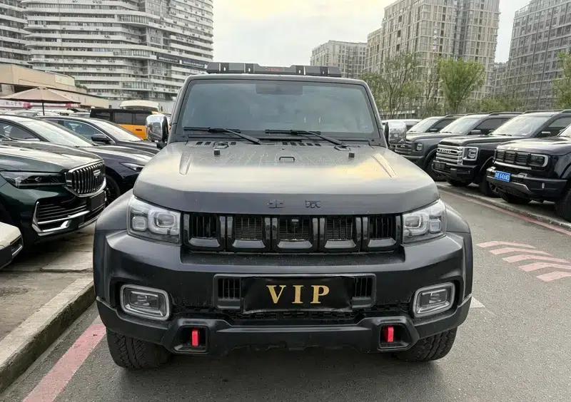 Beijing BJ40 2024 2.0D Automatic 4WD Blade Hero Glory Edition — миниатюра 2