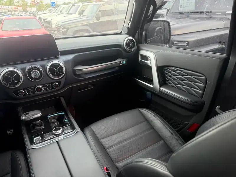 Beijing BJ40 2024 2.0D Automatic 4WD Blade Hero Glory Edition — миниатюра 8
