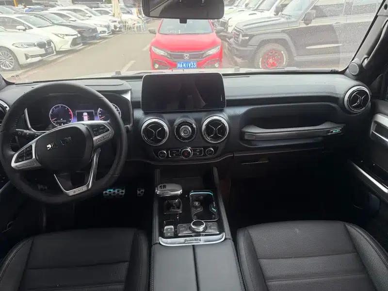Beijing BJ40 2024 2.0D Automatic 4WD Blade Hero Glory Edition — миниатюра 9