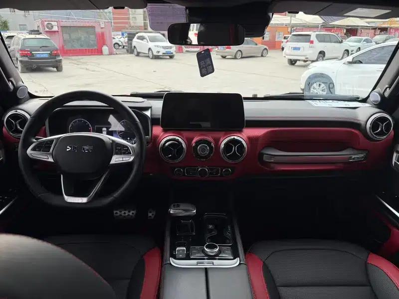 Beijing BJ40 2023 2.0T Automatic 4WD City Hunter Edition (Hero Model) — миниатюра 7