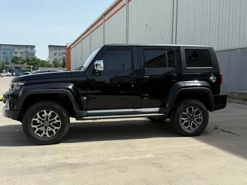Beijing BJ40 2023 2.0T Automatic 4WD City Hunter Edition (Hero Model) — миниатюра 4