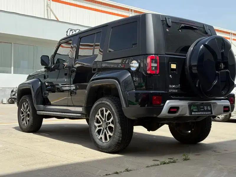 Beijing BJ40 2023 2.0T Automatic 4WD City Hunter Edition (Hero Model) — миниатюра 5