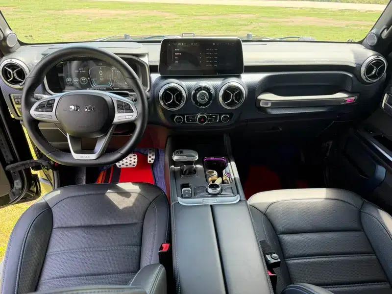Beijing BJ40 2020 2.0T Automatic 4WD City Hunter Edition (Hero Model) — миниатюра 7