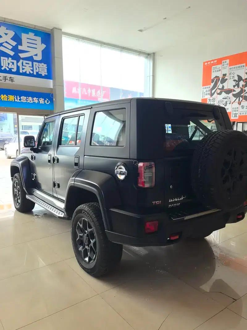Beijing BJ40 2024 2.0D Automatic 4WD Blade Hero Glory Edition — миниатюра 4
