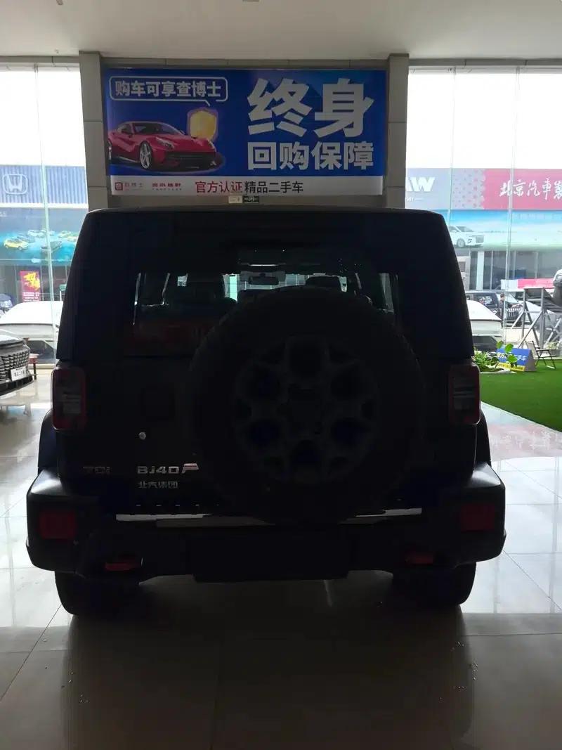 Beijing BJ40 2024 2.0D Automatic 4WD Blade Hero Glory Edition — миниатюра 5