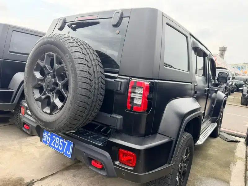Beijing BJ40 2023 2.0D Automatic 4WD Blade Hero Edition (Hero Model) — миниатюра 6