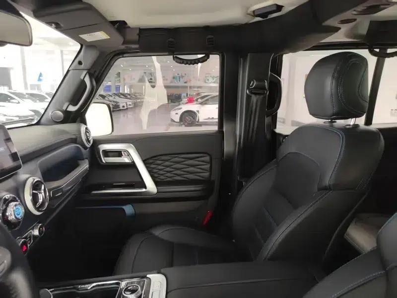 Beijing BJ40 2021 2.3T Automatic 4WD Blade Hero Edition Supreme Model — миниатюра 24