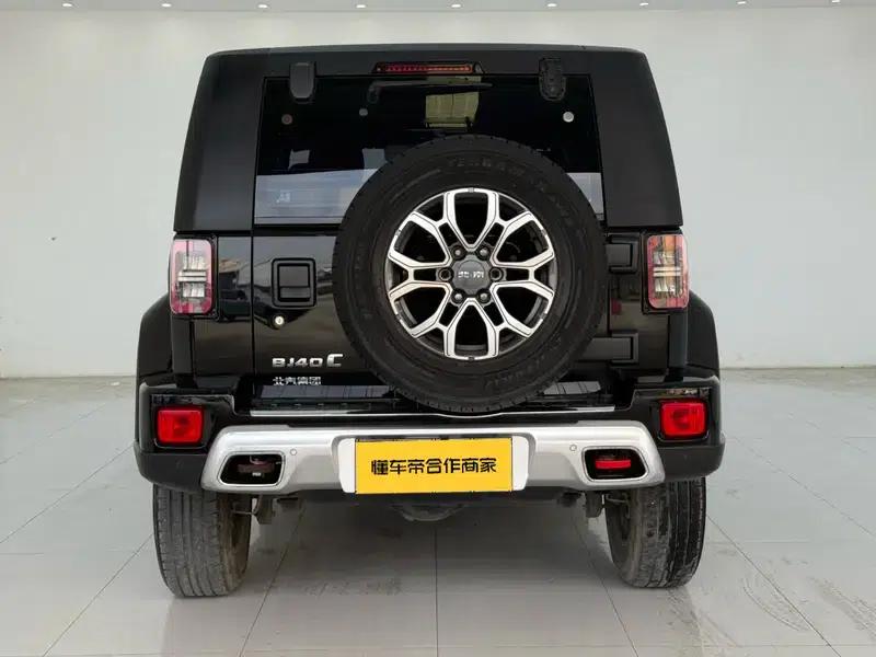 Beijing BJ40 2020 2.0T Automatic 4WD City Hunter Supreme Edition — миниатюра 5