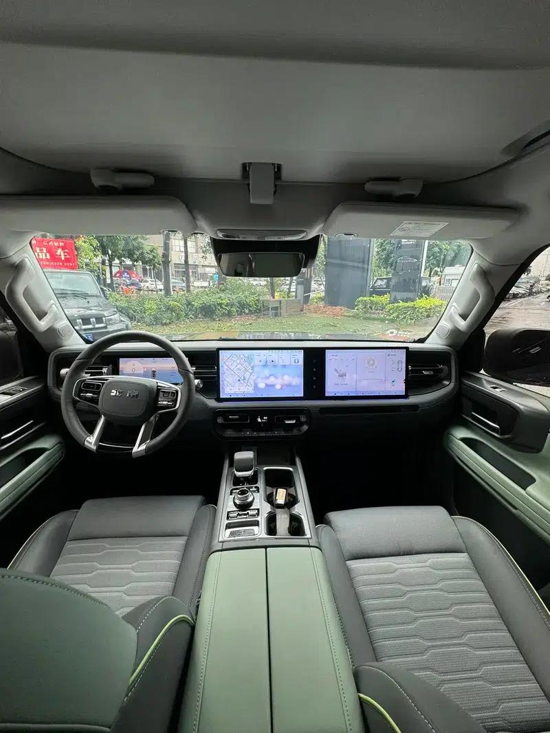 Beijing BJ40 2024 Blade Hero Edition 2.0D Automatic 4WD Traveler — миниатюра 10