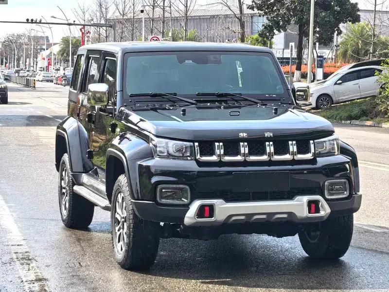 Beijing BJ40 2023 2.0T Automatic 4WD City Hunter Supreme Edition — миниатюра 3