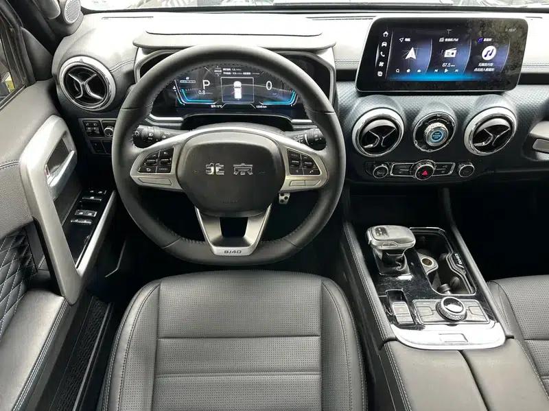 Beijing BJ40 2024 City Hunter Edition 2.0T Automatic 4WD Supreme Model — миниатюра 8