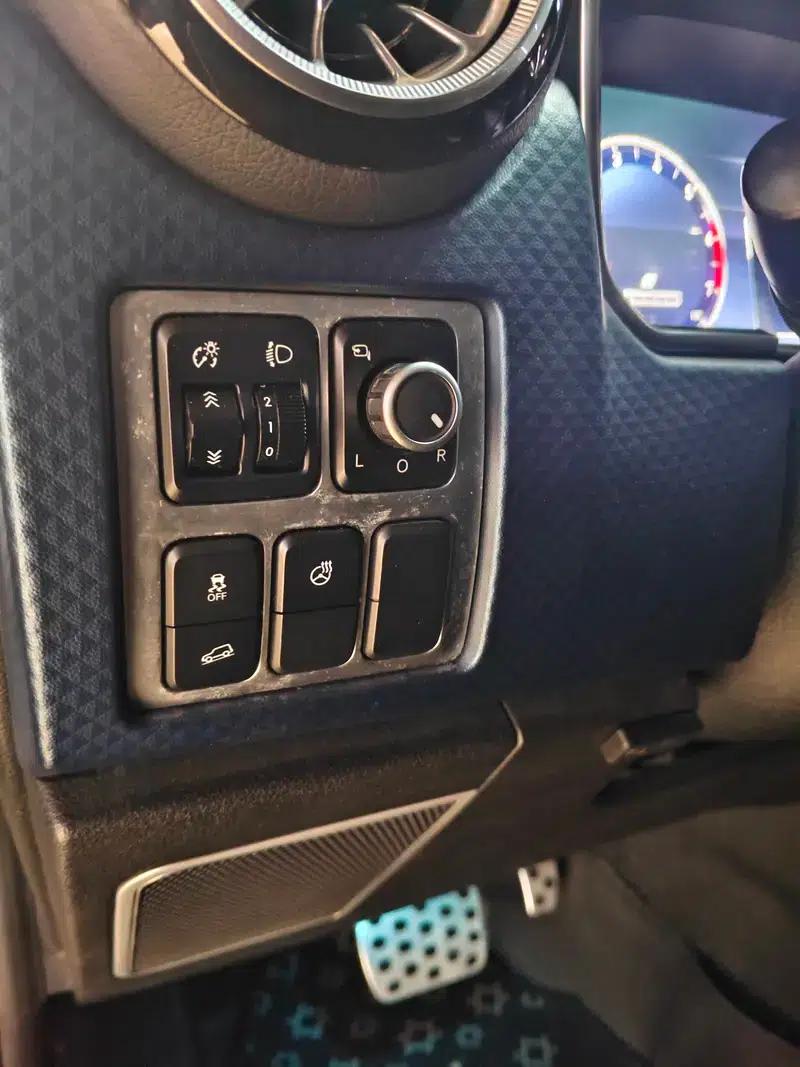 Beijing BJ40 2019 2.3T Automatic 4WD City Hunter Premium Edition (National VI Emission Standard) — миниатюра 12