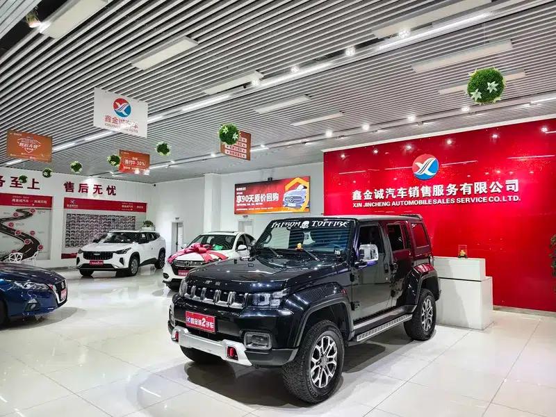 Beijing BJ40 2023 2.0T Automatic 4WD City Hunter Edition (Hero Model) — миниатюра 1