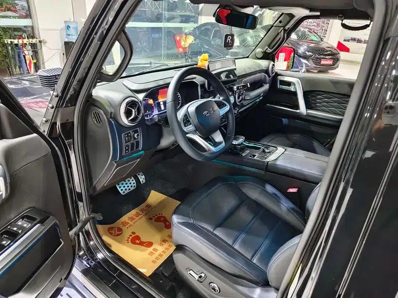 Beijing BJ40 2023 2.0T Automatic 4WD City Hunter Edition (Hero Model) — миниатюра 14