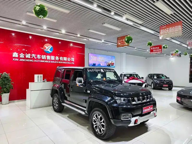 Beijing BJ40 2023 2.0T Automatic 4WD City Hunter Edition (Hero Model) — миниатюра 8