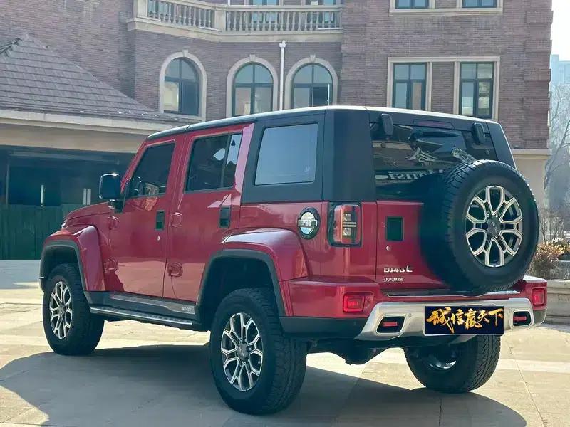 Beijing BJ40 2023 2.0T Automatic 4WD City Hunter Edition (Hero Model) — миниатюра 4