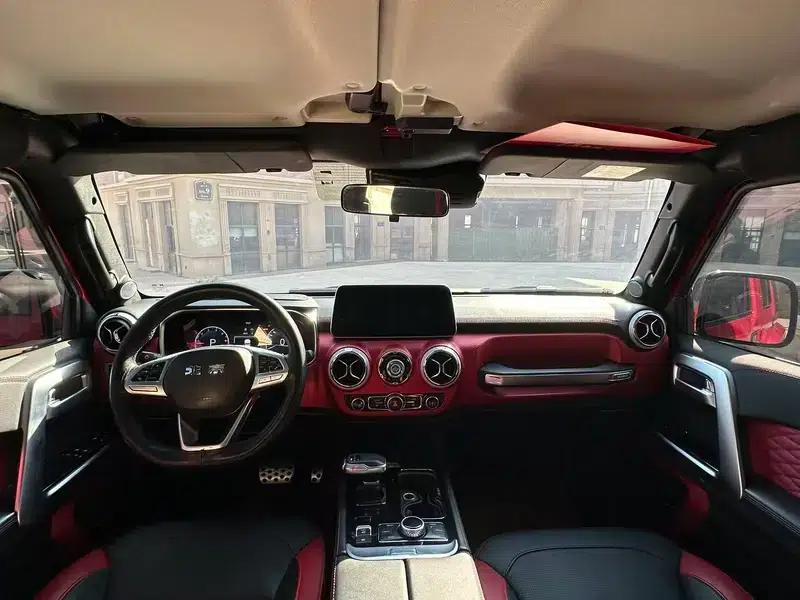 Beijing BJ40 2023 2.0T Automatic 4WD City Hunter Edition (Hero Model) — миниатюра 7