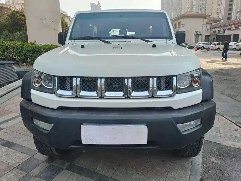 Beijing BJ40 2016 40L 2.0T Manual 2WD Luxury Edition — миниатюра 2